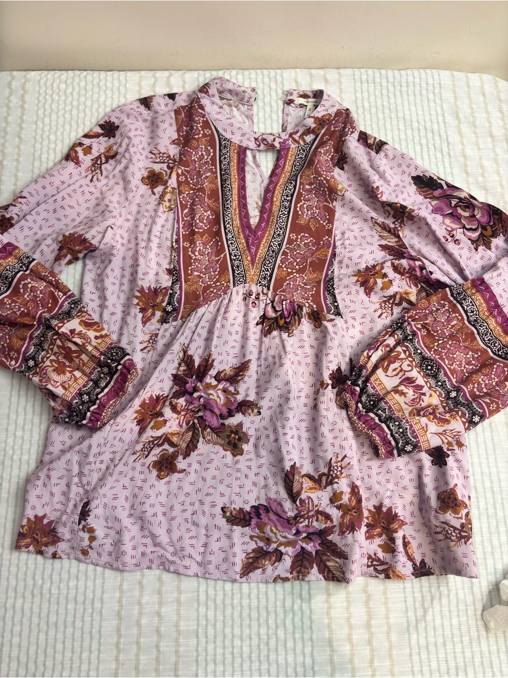 Maurices Lavender Pink Floral Boho Keyhole Blouse